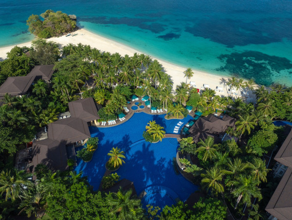 Mövenpick Resort & Spa Boracay: Saving Sea Turtles and Preserving Boracay’s Beautiful Beaches in the Philippines