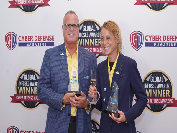 Stealth-ISS Group's Dasha Davies Honored with Pioneering CISO Award at 2025 RSA Conference
