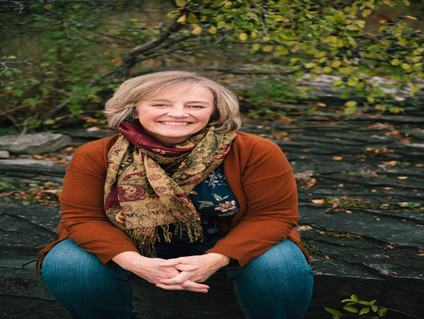 Lydia Hawke, Best-Selling Author, Champions Ageless Power in Her Bold New Thriller, A Web of Obsidian
