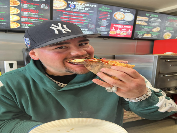 Knockout in San Diego: World-Renowned Boxer and Champ Andy Ruiz Jr. Delivers 'Big Apple' Smiles with Andy’s Pizzeria