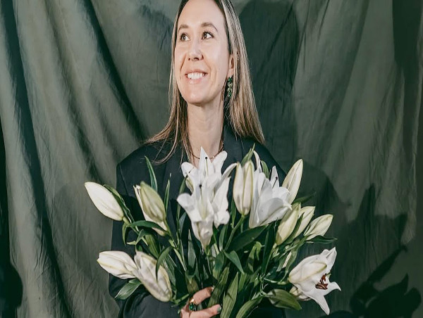 New Music Alert Freedom from Swedish Finnish Singer Songwriter Izabella Lily