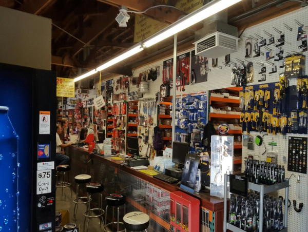 Pyramid Pipe & Supply in Canoga Park is Closing Its Doors, Liquidating Assets
