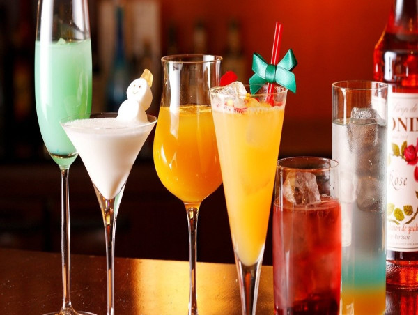  Booming Demand for Convenience and Premiumization Drives Premix Bottled Cocktails Market Toward USD 110 Billion by 2035 