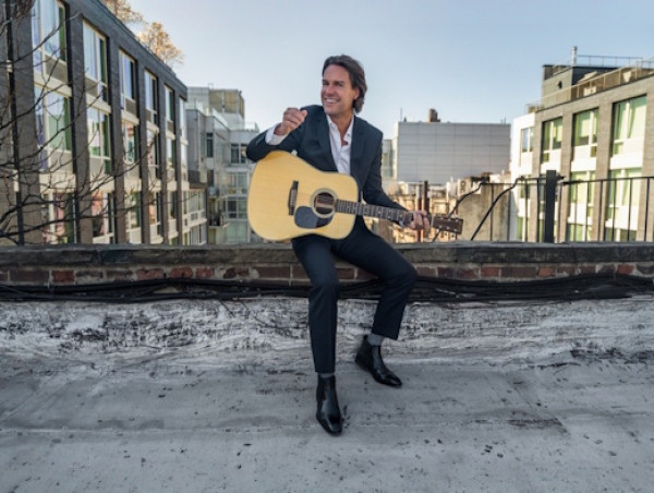 JANN KLOSE REVEALS 'WHEN I’M WITH YOU' – A JOYFUL NEW ANTHEM CO-WRITTEN WITH EVERETT BRADLEY (BON JOVI, SEAL)