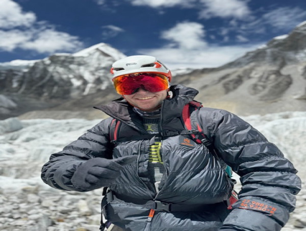 New World Record - Andrew Ushakov Completes Everest Mission from Sea Level to Summit in Under 4 Days