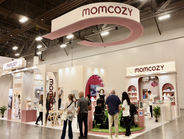 Momcozy Showcases Latest Innovations at ABC Kids Expo 2025