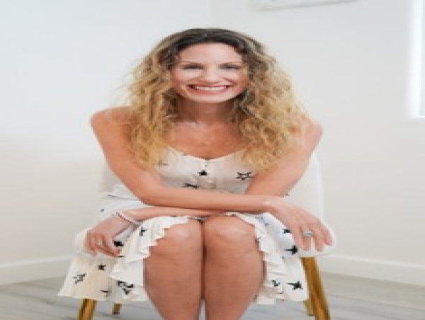 RMPStudio™ Announces Former Radio City Rockette Transforms Career Redirecting Concussion #1 Bestselling Spiritual Memoir