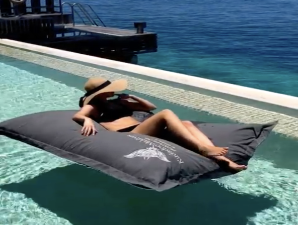 Global Brands Turn to Custom Bean Bag Seating for Events and Workspaces 