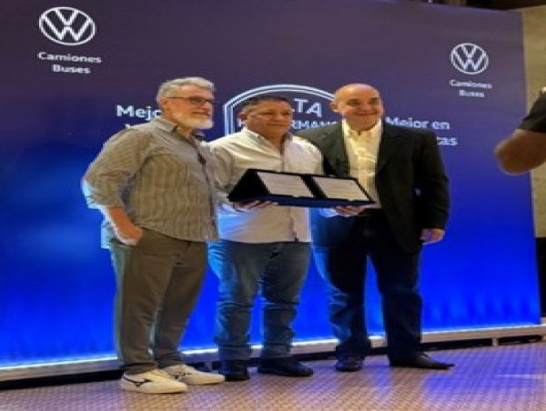Grand Lakes professionals honored with VWCO 'High Performance Teams' Award