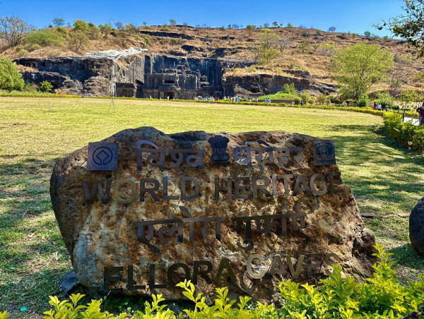 SHOPKHOJ GUIDE TO UNESCO SITES- AJANTA & ELLORA CAVES