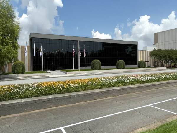 Ken Langone, Philanthropist and Home Depot Co-Founder, to Lead Ribbon Cutting at Purple Crow’s $50M Headquarters.