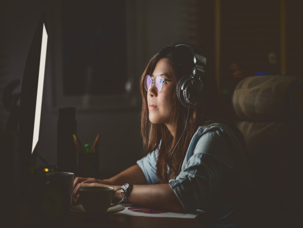  ADD in the Digital Age: How Screen Time Fuels Attention Challenges 
