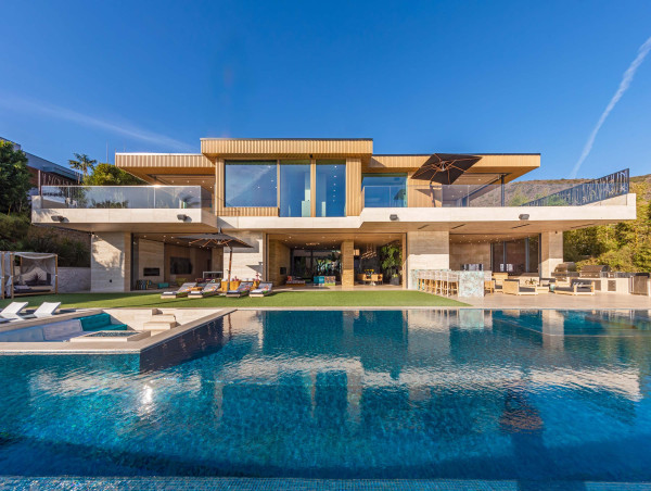 Spectacular Malibu Estate Headed To The Auction Block via Concierge Auctions