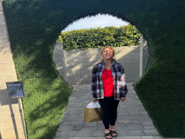  Holli Henrie to Appear on Legacy Makers TV 