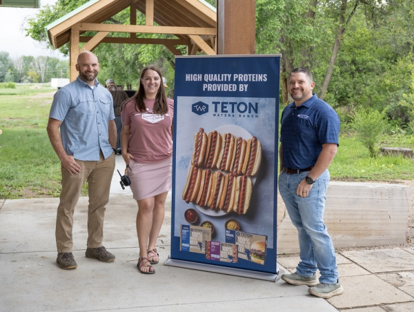  Teton Waters Ranch Supports Colorado Youth Outdoors Summer Camp with Grass-Fed Beef Enjoyed in the Great Outdoors 
