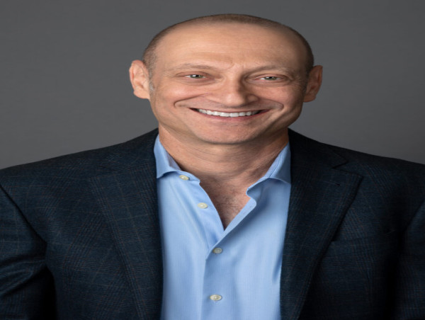  DUNN, PARISER & PEYROT PARTNER MARK PARISER NAMED LOS ANGELES TIMES 'ENTERTAINMENT VISIONARY' 