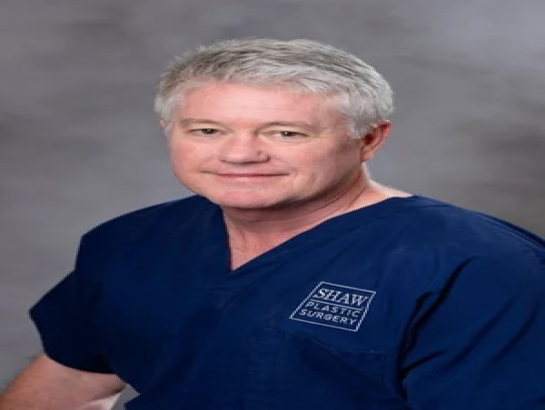  Wichita Plastic Surgeon Outlines Post-Pregnancy Options to Regain Pre-Baby Body 