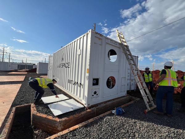 HIVE Digital Technologies Surpasses 11 EH/s Bitcoin Hashrate Milestone as 100 MW Phase 1 in Paraguay Completed Ahead of Schedule - Company on Track to Reach 25 EH/s by Thanksgiving