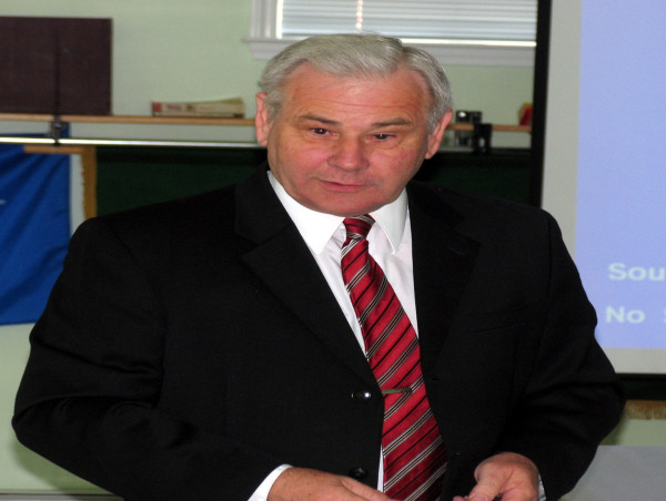  Forensic Document Expert Warns Consumers to Safeguard Signatures 