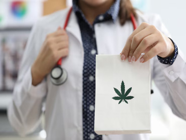  Expanding Access to Medical Cannabis: How Online MMJ Card Renewal is Reshaping Healthcare in Virginia 