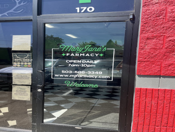 Three Oregon Dispensaries Demonstrate the Power of Local Cannabis Culture 