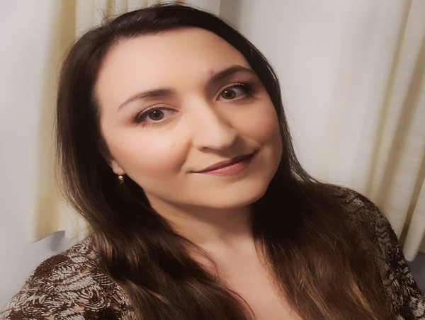  Dr. Galina Brings a Whole-Body Approach to Radiant, Healthy Skin with Holistic Skincare 
