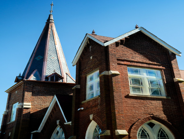  MidSouth Construction Restores Historic Slate Steeple on 19th-Century Gothic Revival Church Tied to Jefferson Davis 