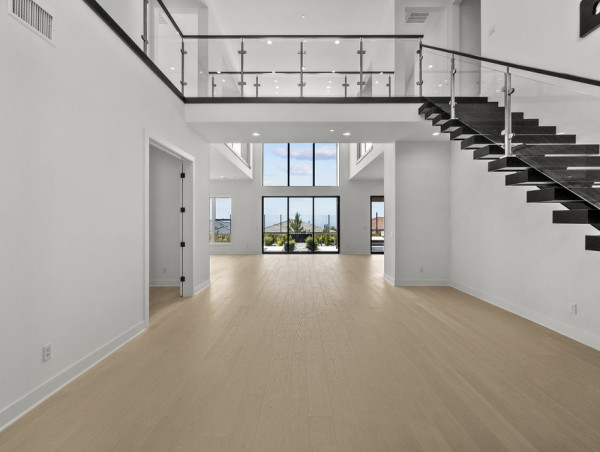  Luxurious Westcliffe Community Offers Stunning Lease Listing for $12,000 a Month 