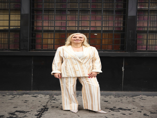  Hazel Ortega’s Life Story Inspires New Theatrical Play ‘Liberándome’ by Acclaimed Mexican Writers 