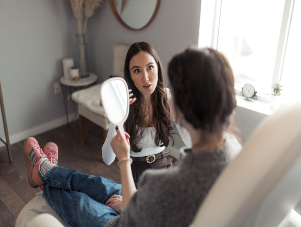  Denver’s Premier Medspa, Cheeky Denver, Sets New Standard for Facial Balancing 