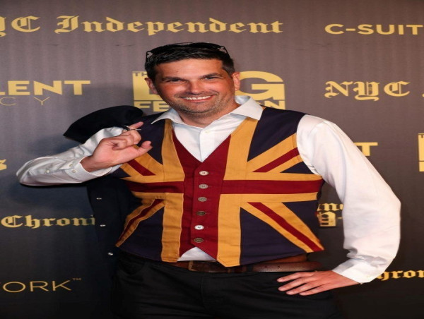  SIMON HOOD SELECTED AS TOP ENTREPRENEUR OF THE YEAR BY IAOTP 
