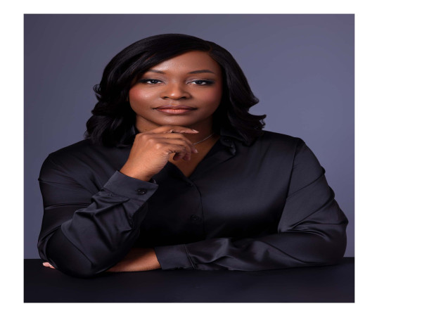  Veronica Whittington, MD Hits Amazon Best-Seller Status with 'The Leadership Playbook' Co-Authored with Jack Canfield 