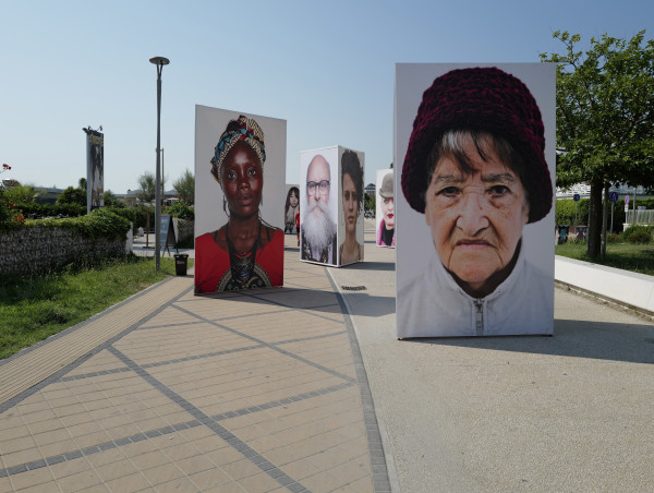 MILANO MARITTIMA INAUGURA L’EDIZIONE 2025 DI MARE D’ARTE FESTIVAL