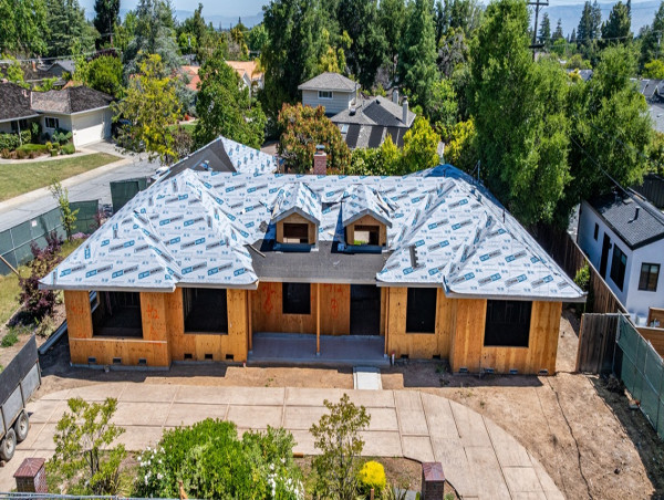  Timeline Design + Build Hosts Successful Open House Featuring Whole House Remodel and Remodel vs. Rebuild Presentation 