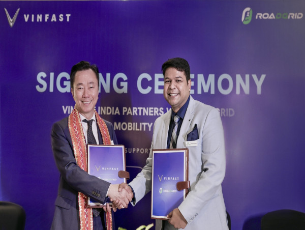  VinFast Signs India's RoadGrid to Builds Strong Charging and Aftersales Support, Aiming for 120 Extended Service Workshops before First Vehicle Delivery 