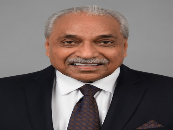 Avtar Singh Walia selected as Top Restaurant Owner Of The Year by IAOTP