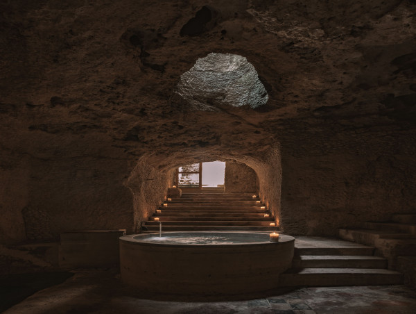  Portal 62 Reveals a Hidden Cave in Mérida Through Architecture That Embraces Discovery 