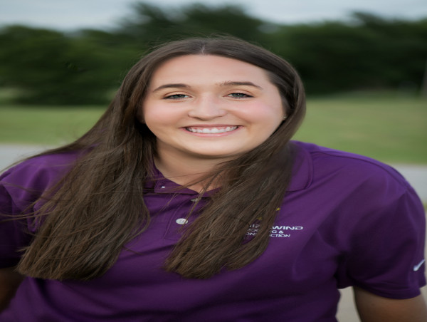  Brooke Laizure Earns Exclusive FORTIFIED™ Home Roofer Certification 