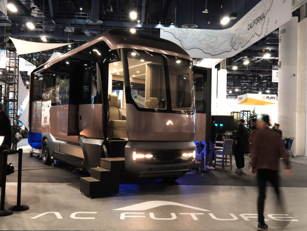  AC Future Showcases AI-Enhanced Mobile Living Solutions at GenAI Week 2025 