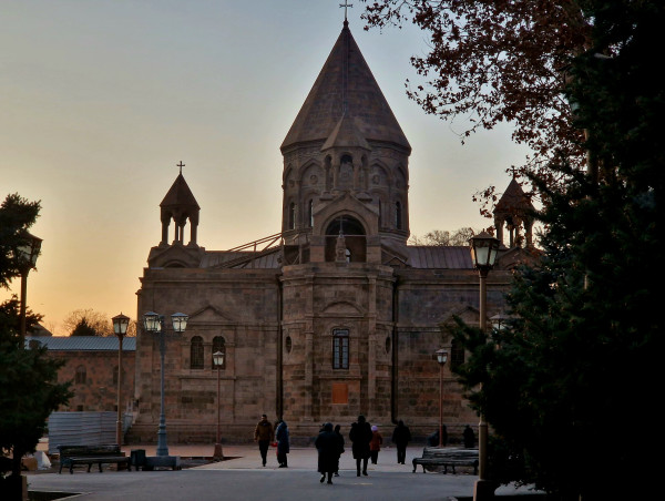 Religious freedom advocates urge Armenia to end attacks on church