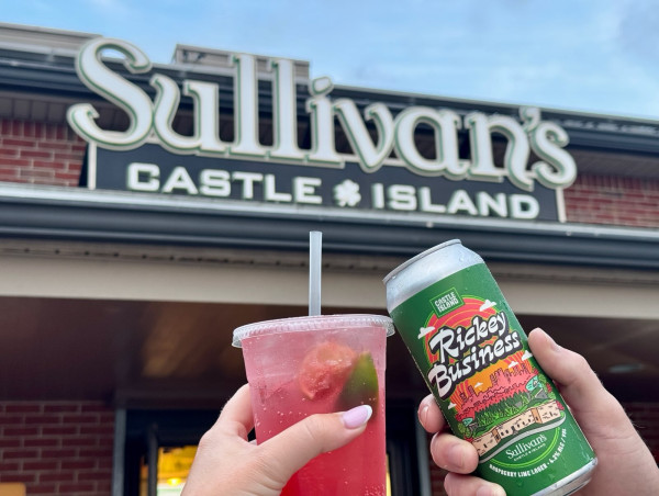  Sullivan’s Castle Island and Castle Island Brewing Co. Launch 'Rickey Business' Lager to Celebrate James Beard Award 