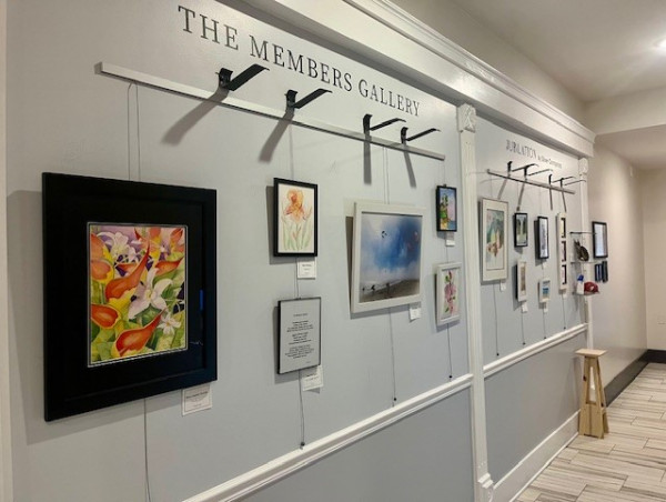 Artful Interests Shared at 55+ Active Adult Community