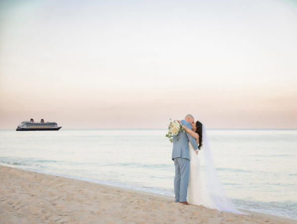  Wedding Bells and Seashells Launches Exclusive Beach Wedding Services in Cape Canaveral for Cruise Couples 