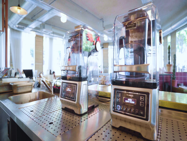 Chosen by Café Owners Worldwide, Kuvings CB1000 Redefines Commercial Blending