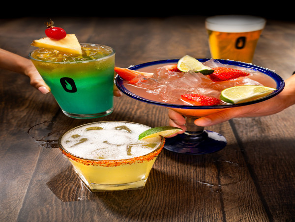  SMOKEY BONES SHAKES UP THE BAR WITH BOLD NEW BEVERAGE LINEUP 