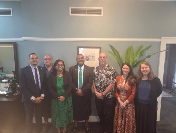 Waitt Institute Founder Meets with Minister of Environment and Climate Change to Advance Comprehensive Ocean Management