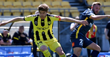 Phoenix sink Mariners in ALM in Wellington