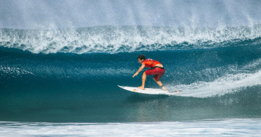 Aussie surfer Jack Robinson continues hot Hawaii form