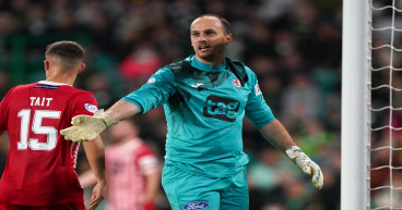  Jamie MacDonald on the spot to earn point for Raith 