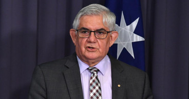 Former minister quits Liberals due to voice stance